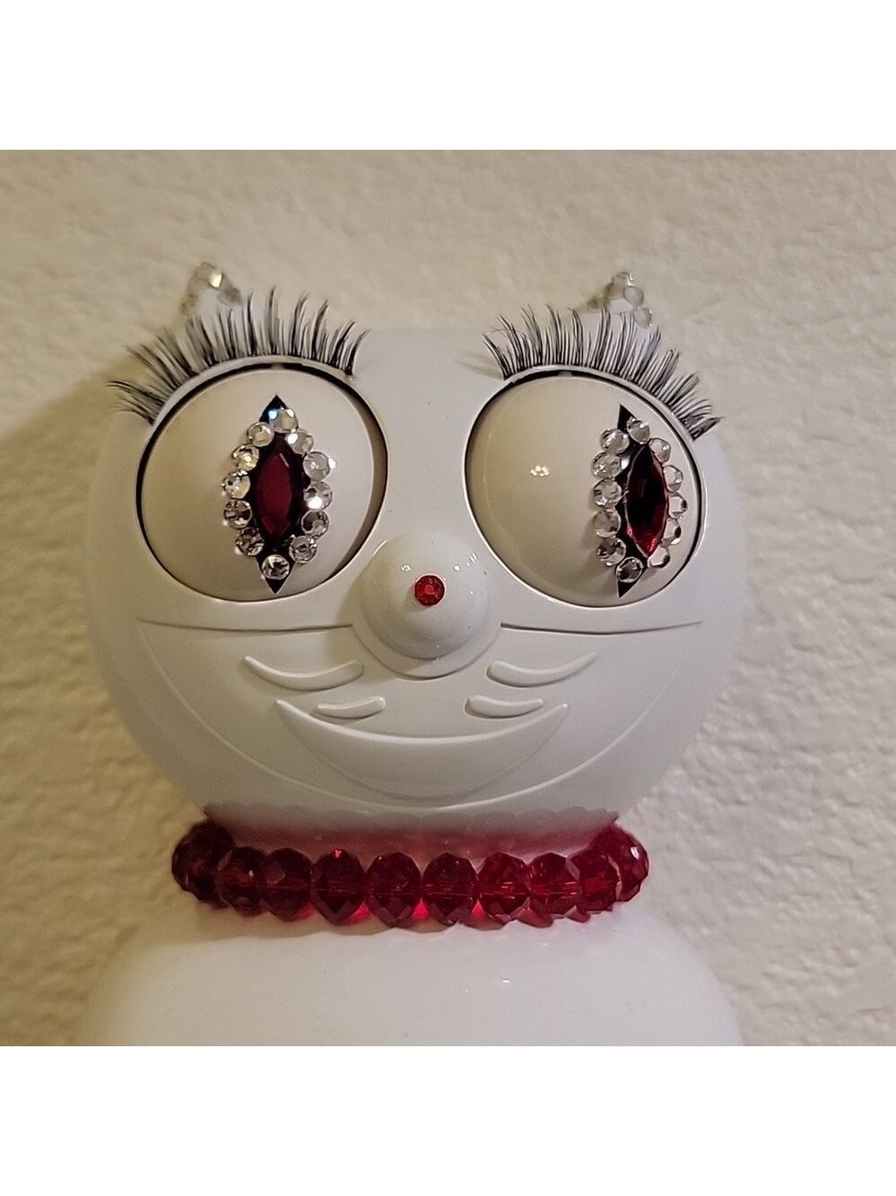 CUSTOM Jeweled White Lady Kit-Cat Klock clock